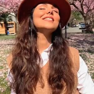 Meet your Posher, Pari